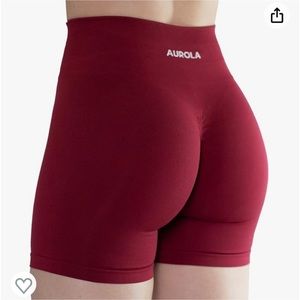 Aurola seamless scrunch shorts